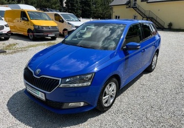 Skoda Fabia III Kombi Facelifting 1.0 TSI 95KM 2021 Skoda Fabia 1.0 TSI DSG Bogata wersja Gwarancja Salon PL FV23 Benzyna 95KM