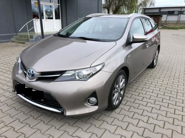 Toyota Auris II Touring Sports Facelifting 1.8 Hybrid 136KM 2015 Toyota Auris 1.8 Hybryda, Klimatronic, Stan bdb