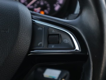 Skoda Fabia III Hatchback 1.2 TSI 110KM 2015 Skoda Fabia 1.2 TSI, Salon Polska, Klima, zdjęcie 17