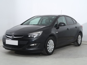 Opel Astra J Sedan 1.6 CDTI ecoFLEX 110KM 2016 Opel Astra 1.6 CDTI, Salon Polska, Klima, zdjęcie 1