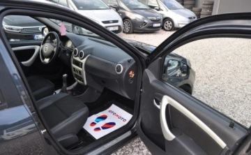 Dacia Sandero I Hatchback 5d 1.6 MPI 84KM 2012 Dacia Sandero 1.6 Benzyna Klimatyzacja Cz. parkowania 1.6 Benzyna 85KM, zdjęcie 5