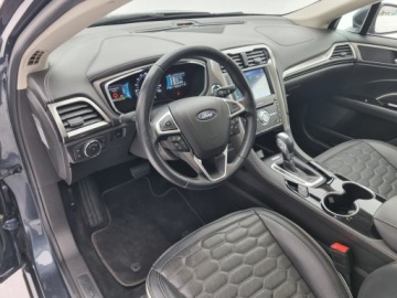 Ford Mondeo V Kombi Facelifting 2.0 Hybrid 187KM 2019 FORD MONDEO 2.0 Hybrid Vignale Panorama Zarejestrowany Bezwypadek, zdjęcie 12