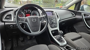 Opel Astra J Hatchback 5d 2.0 CDTI ECOTEC 160KM 2011 Opel Astra Opel Astra J 2.0 CDTI 1 Wlasciciel Nawi Nowy rozrzad, zdjęcie 8