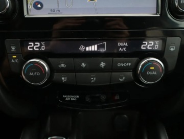 Nissan Qashqai II Crossover 1.2 DIG-T 115KM 2017 Nissan Qashqai 1.2 DIG-T, Navi, Klima, zdjęcie 12