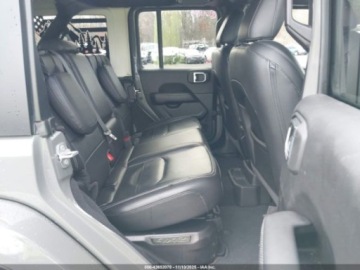 Jeep Wrangler IV 2022 Jeep Wrangler 4XE Unlimited Sahara 2022 2.0L 2.0 Hybryda 270KM, zdjęcie 12