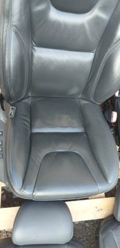 VOLVO S60 II 10 лет - Кожаный диван, сиденья с электроприводом и подогревом