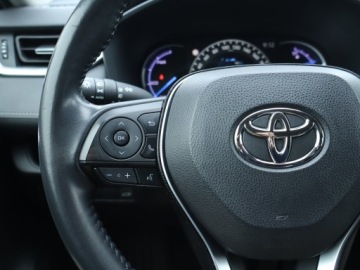 Toyota RAV4 V SUV 2.5 Hybrid Dynamic Force 218KM 2019 Toyota RAV 4 2.5 Hybrid, Salon Polska, Serwis ASO, zdjęcie 16