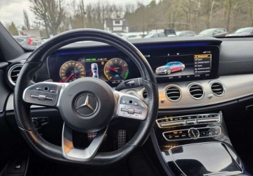 Mercedes Klasa E W213 Limuzyna 2.0 350 313KM 2020 Mercedes-Benz Klasa E Mercedes-Benz Klasa E 2.0 Hybryda Plug-in 313KM, zdjęcie 10