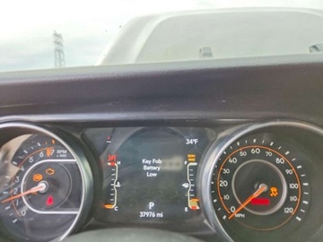 Jeep Gladiator 2022 Jeep Gladiator Sport 2022 3.6 Benzyna 285KM, zdjęcie 9