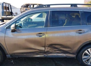 Subaru 2022 Subaru Ascent 2022, 2.4L, 4x4, LIMITED, od ubezpieczalni 2.4 Benzyna 260KM, zdjęcie 1