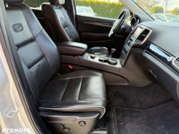 Jeep Grand Cherokee IV Terenowy 3.0 V6 CRD 241KM 2012 Jeep Grand Cherokee Jeep Grand Cherokee 3.0I CRD Overland 3.0 Diesel 241KM, zdjęcie 28