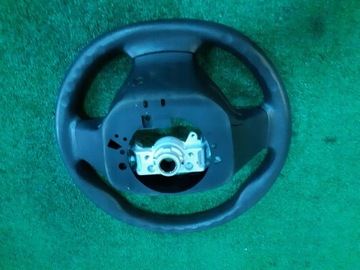 PEUGEOT 108 VOLANT KOŽENÁ