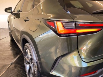 Lexus NX II SUV Facelifting 2.5 450h+ 292KM 2025 LEXUS NX 450h+ Prestige AWD Suv 2.5 (292KM) 2025, zdjęcie 12