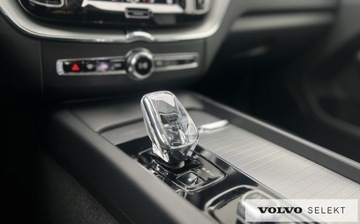 Volvo XC60 II Crossover Plug-In Facelifting 2.0 T8 455KM 2023 Volvo XC 60 T8 Plug-In 310 + 145 KM AWD Ultimate D, zdjęcie 20