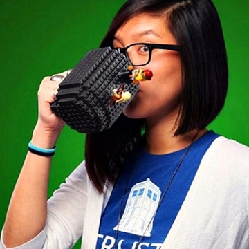 БОЛЬШАЯ КИРПИЧНАЯ КРУЖКА 350МЛ + НАБОР ДЕТСКИХ КЛУБКОВ для холода и тепла