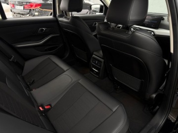 BMW Seria 3 G20-G21 Limuzyna 2.0 320i 184KM 2023 BMW 320 xDrive, 184KM, Lifting, Fotele sportowe, G, zdjęcie 21