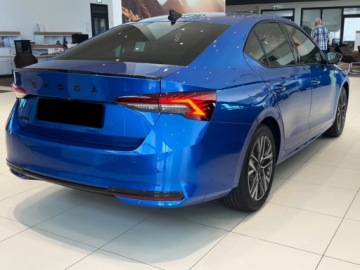 Skoda Octavia IV Liftback 1.5 TSI EVO 150KM 2026 SKODA Octavia Sportline 1.5 TSI mHEV DSG Sedan 150KM 2026, zdjęcie 2