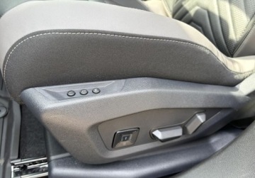 Jeep Compass II 2026 Jeep Compass e-Hybrid FIRST EDITION e-Hybrid 145 KM e-DCT6 FWD 1.2 Hybryda, zdjęcie 15