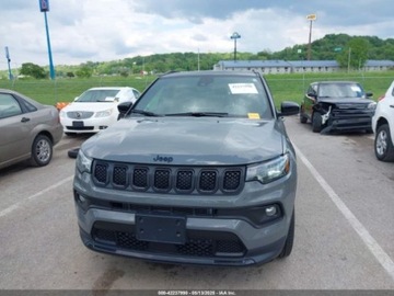 Jeep Compass II 2024 Jeep Compass Latitude 2024 2.0l 2.0 Benzyna 200KM, zdjęcie 8