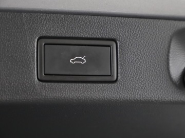 Volkswagen Arteon Fastback Facelifting 2.0 TDI 200KM 2022 Volkswagen Arteon Shooting Brake 2.0 TDI 200KM 4Mo, zdjęcie 23