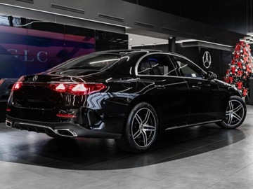 Mercedes Klasa E W214 Sedan 2.0 220d 197KM 2025 E Klasa 220 d 4-Matic AMG 2.0 197KM 2025, zdjęcie 4