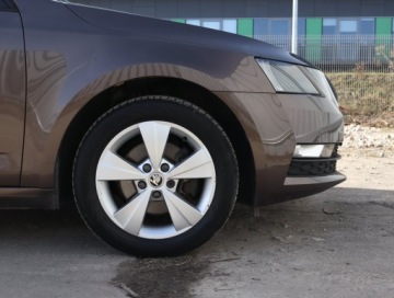 Skoda Octavia III Kombi Facelifting 1.4 TSI 150KM 2018 Skoda Octavia 1.4 TSI, Salon Polska, DSG, Klima, zdjęcie 13