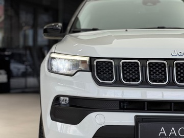 Jeep Compass II SUV Plug-In Facelifting 1.3 GSE T4 190KM 2022 Jeep Compass T4 PHEV 4xe Limited / Kamera cofania, zdjęcie 38