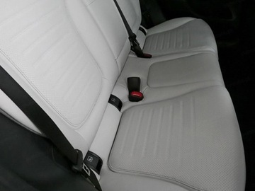 Mercedes GLC C254/X254 2025 GLC Coupe 200 d 4-Matic AMG Line 2.0 (163KM) 2025, zdjęcie 9