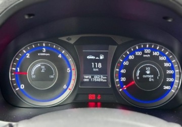 Hyundai i40 Kombi 1.7 CRDi HIGH 136KM 2012 Hyundai i40 1.7 CRDI Navi PDC LED tempomat 1.7 Diesel 136KM, zdjęcie 32