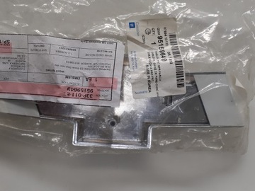 ZNAK CHEVROLET SPARK M300 - PŘEDNÍ ORIGINÁLNÍ