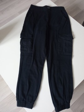 Pull&Bear spodnie dresowe bojówki r S pas 68-80cm