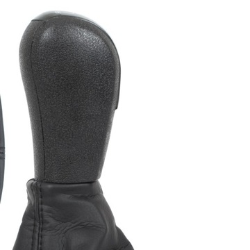 Skoda Octavia II 2004 г. — ручка рычага КПП 5 сильфон