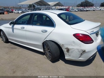 Mercedes Klasa C W205 2020 Mercedes-Benz Klasa C 2020 Mercedes-Benz C-Class C 300 Sedan 2.0 Benzyna, zdjęcie 2