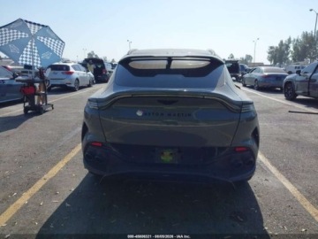 Aston Martin DBX 2023 Aston Martin DBX 707 2023 4.0 Benzyna 697KM, zdjęcie 3