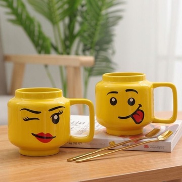 KUBEK ceramiczny z minifigurką klocków