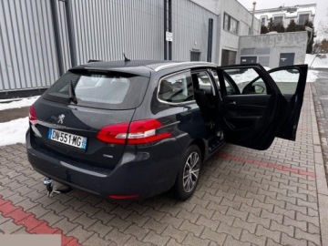 Peugeot 308 II SW 1.2 PureTech 130KM 2016 Peugeot 308 1.2 PureTech 130KM GPF Stop &amp; Start Allure Business-Paket 2016r, zdjęcie 9