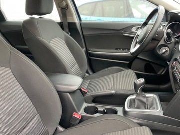 Kia Ceed III Hatchback 1.5 T-GDI 160KM 2021 Kia Ceed 1.5 160KM SALON POLSKA BEZWYPADKOWY 1.5 Benzyna 160KM, zdjęcie 20