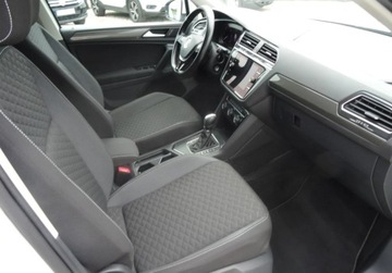 Volkswagen Tiguan II SUV 2.0 TDI 150KM 2018 Volkswagen Tiguan 2.0TDI R-line Bezwypadkowy Serwisowany Oplacony Super St, zdjęcie 6