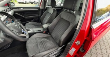 Volkswagen Passat B8 2020 Volkswagen Passat DSG PlugIn LED Webasto Bezwypadkowy Piekny kolor Faktu, zdjęcie 21