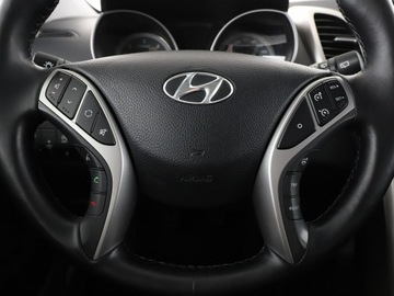Hyundai i30 II Wagon Facelifting 1.6 CRDi 136KM 2015 Hyundai i30 1.6 CRDi Blue Klimatronik Nawigacja, zdjęcie 20