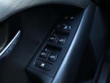 Volvo S80 II Sedan 2.4 D5 185KM 2007 Volvo S80 2.4 D5, 182 KM, Automat, Klima, zdjęcie 15