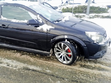 Opel Astra H Hatchback 5d 1.8 ECOTEC 140KM 2008 Opel Astra GT 1.8 benzyna, zdjęcie 4