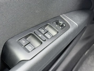 Skoda Superb II Outdoor 1.6 TDI CR DPF 105KM 2014 Škoda Superb Skoda Superb 1.6 TDI 105KM 2014r., zdjęcie 21