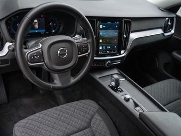 Volvo V60 II  2025 VOLVO V60 B4 Core Combi 2.0 (211KM) 2025, zdjęcie 6