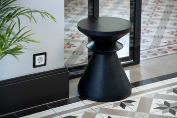 Sedna Design Одинарная розетка с белыми шторками