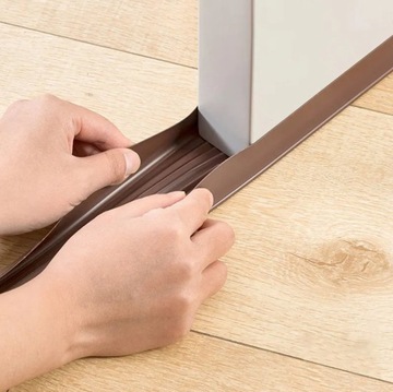 Уплотнитель дверной Daalo белый