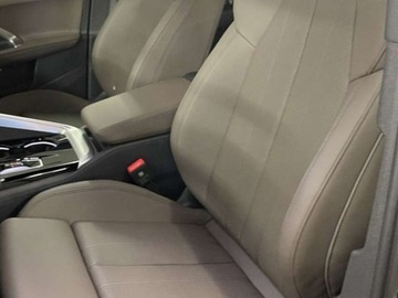 Audi Q5 II SUV Facelifting 2.0 40 TDI 204KM 2025 AUDI Q5 TDI quattro S line Suv 2.0 204KM 2025, zdjęcie 4