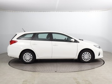 Toyota Auris II Touring Sports Facelifting 1.6 Valvematic 132KM 2015 Toyota Auris 1.6 Valvematic, Salon Polska, zdjęcie 5