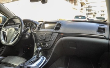 Opel Insignia I Sports Tourer 2.0 CDTI ECOTEC 160KM 2010 Opel Insignia 2,0CDTI (160KM) Automat Skory 2.0 Diesel 160KM, zdjęcie 9