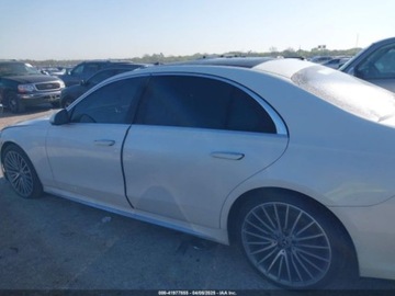 Mercedes Klasa S W223/V223 2023 Mercedes-Benz Klasa S 500 4Matic 2023 3.0l 3.0 Benzyna 429KM, zdjęcie 2